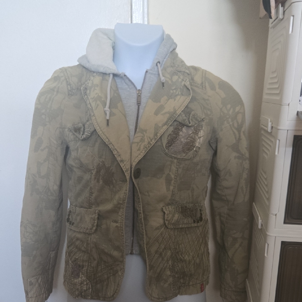 Tan Lightweight Military-Inspired Shirt Jacket